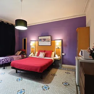 Casa Maria Homestay Barcelona